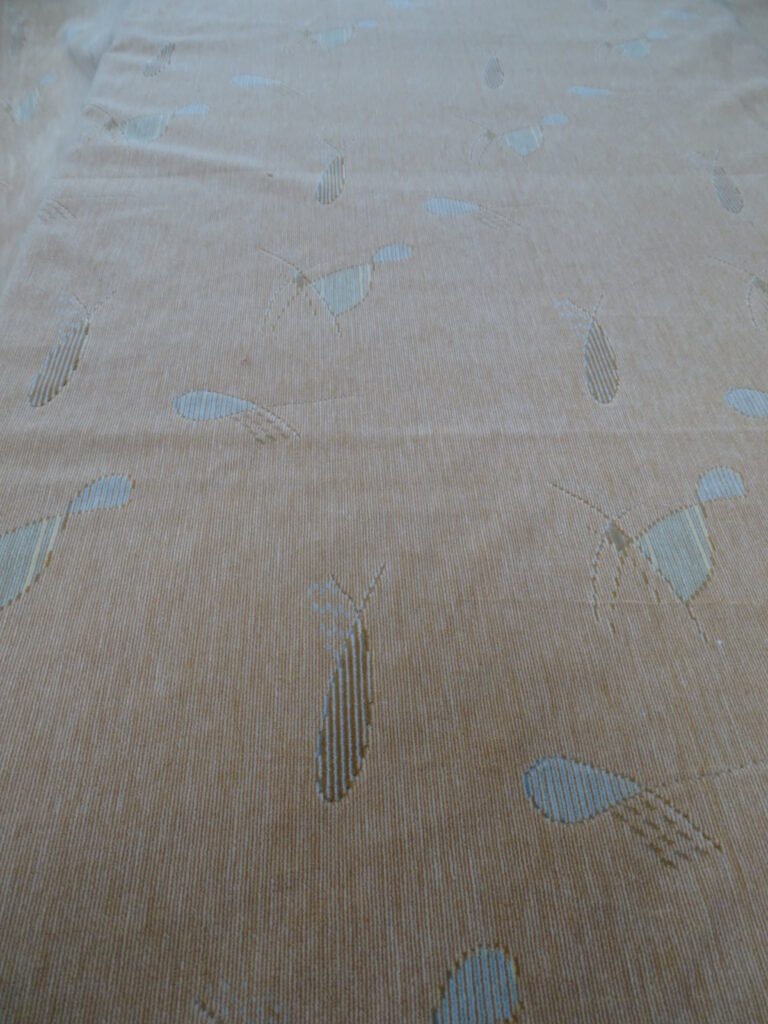 0010 Дамаска плюш шир.140 см.; цена 16.00 лв./л.м.